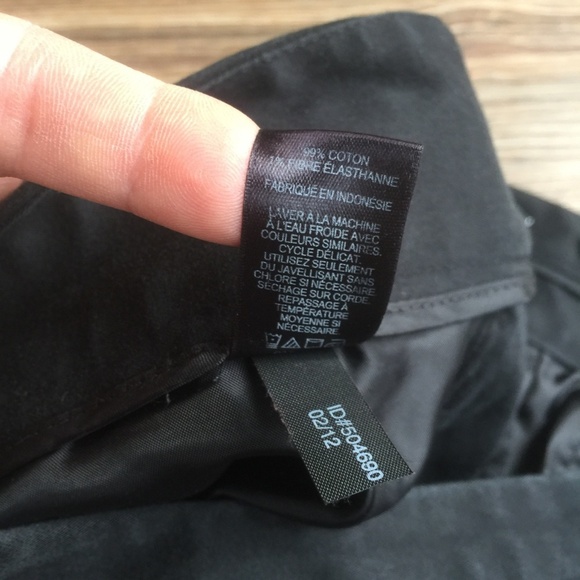 Express Cuffed Leg Black Shorts, 8 - Picture 6 of 6